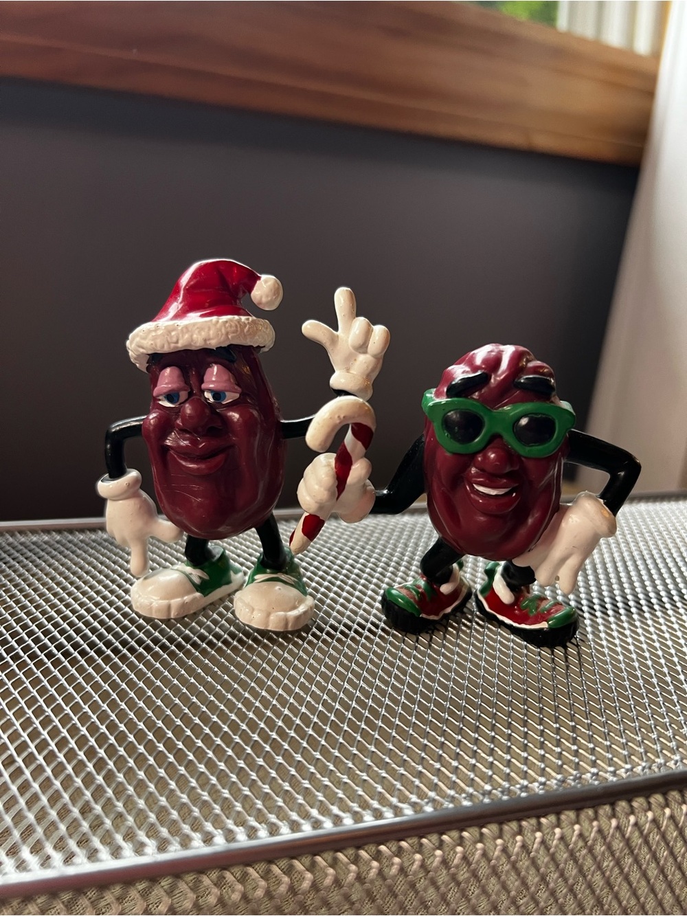 California Raisins Christmas Figurines 1988 (2)